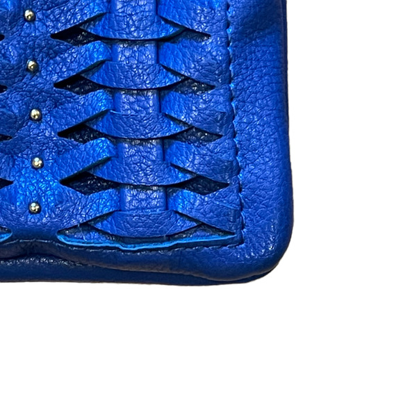 Street Level Womens Handbag Blue Weave‎ Leather Clutch Crossbody Chain Strap - Picture 4 of 10
